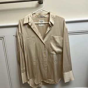 Abercrombie silk champagne blouse size Small